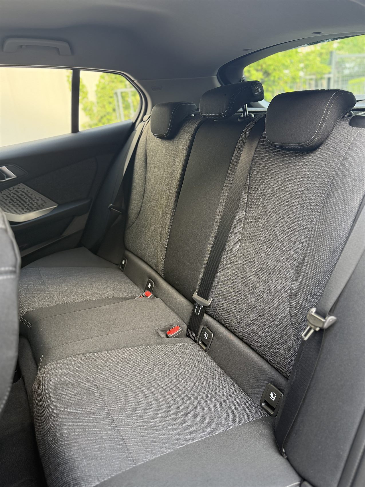BMW 120i M Sport — sièges arrière
